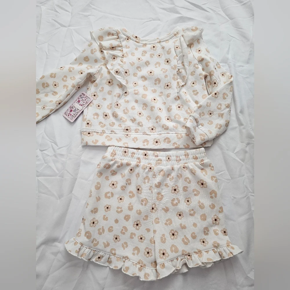 Btween Girls Cream Floral Ruffle Top & Shorts Set- Very Soft- NWT